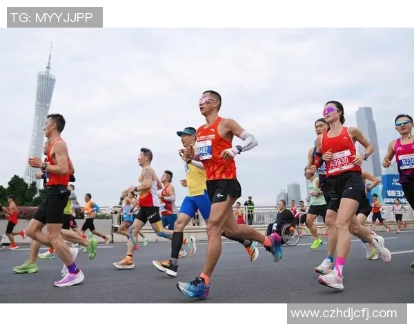 城市马拉松赛事回顾：北京攀岩队在比赛中的精彩表现与状态分析